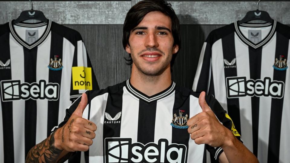 Một trong những cầu thủ được Newcastle mua về mùa giải 2023/24